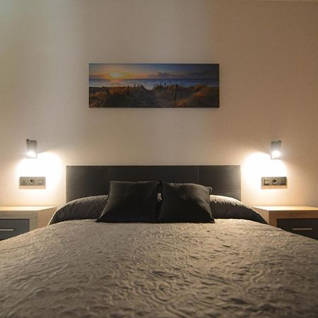 Apartamentos Fuente La Pipa Avín Buitenkant foto