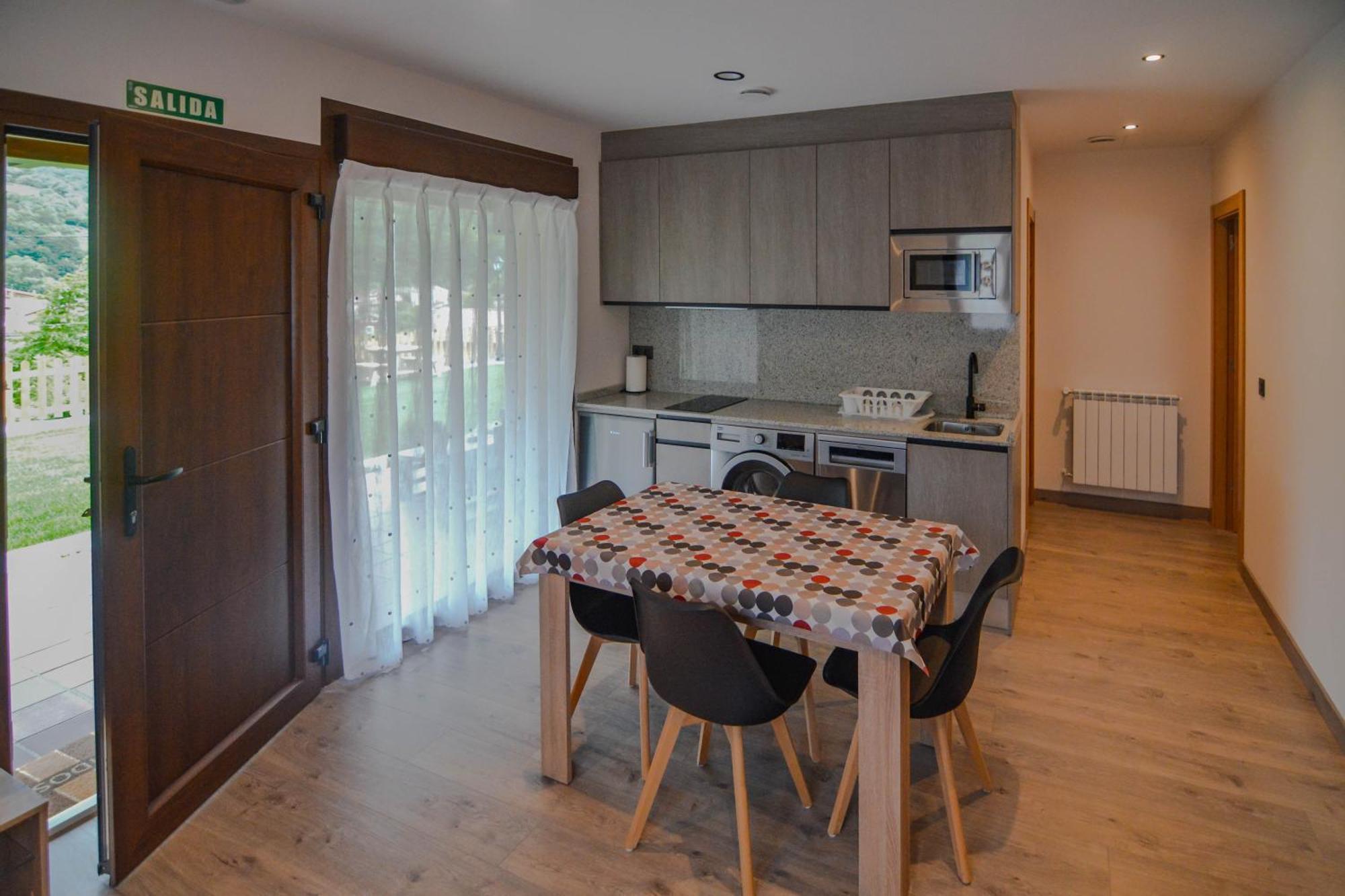 Apartamentos Fuente La Pipa Avín Buitenkant foto
